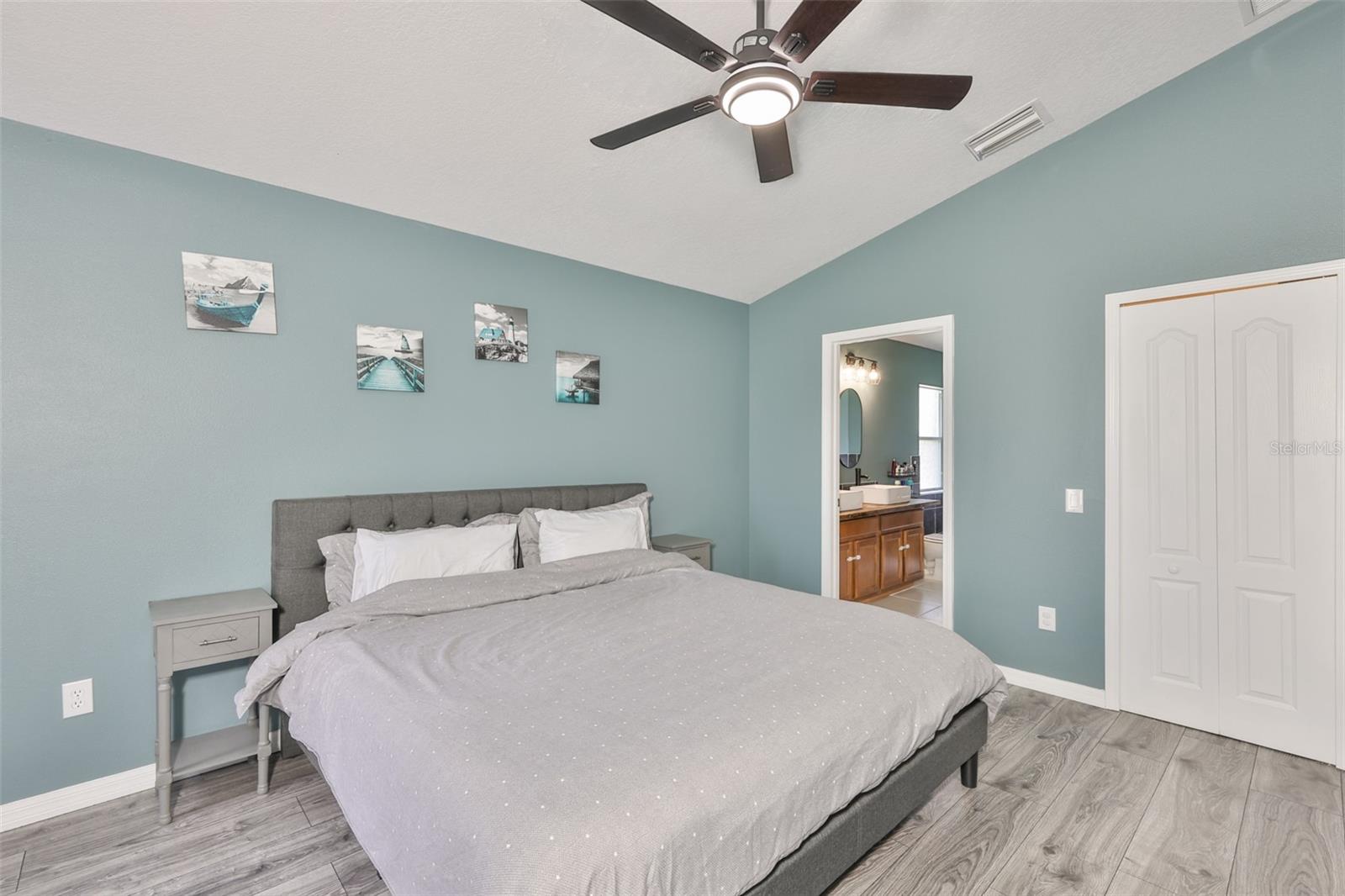 Image 21 of 42 For 8130 Alamosa Wood Avenue