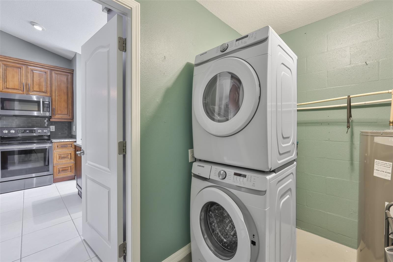 Image 32 of 42 For 8130 Alamosa Wood Avenue