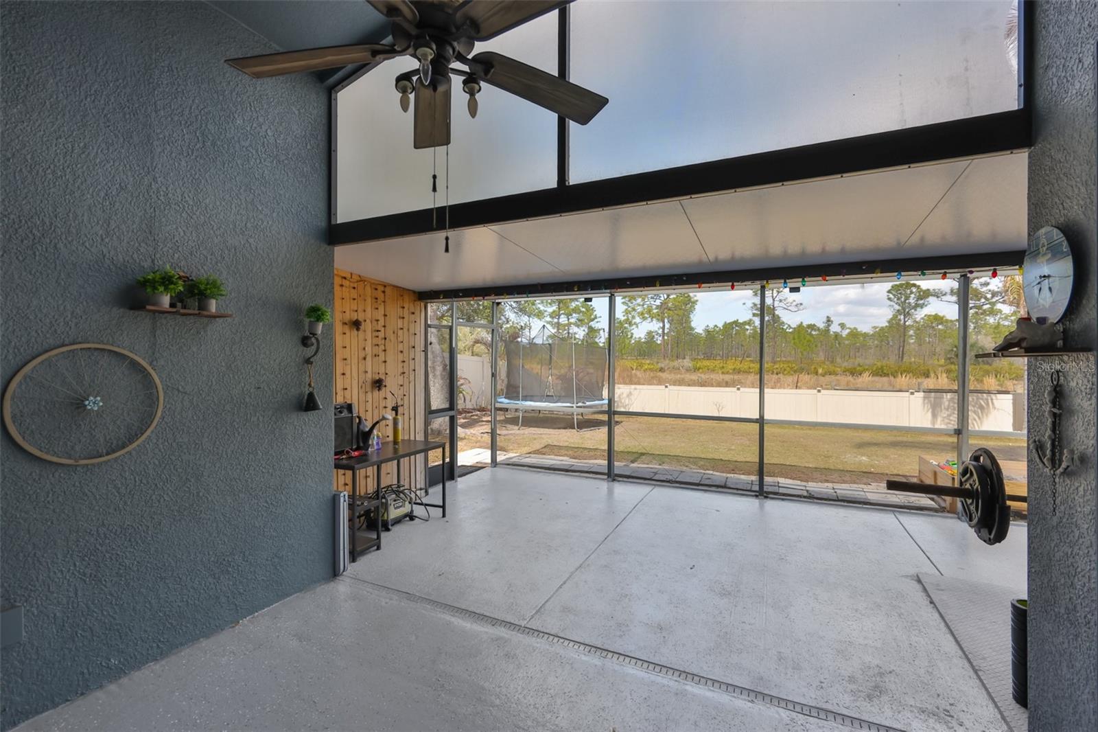 Image 34 of 42 For 8130 Alamosa Wood Avenue