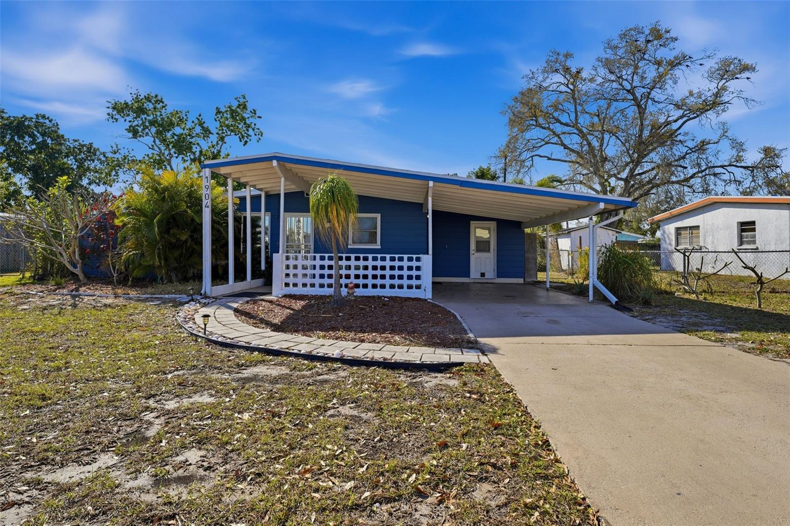 Details for 1904 31st Street W, BRADENTON, FL 34205