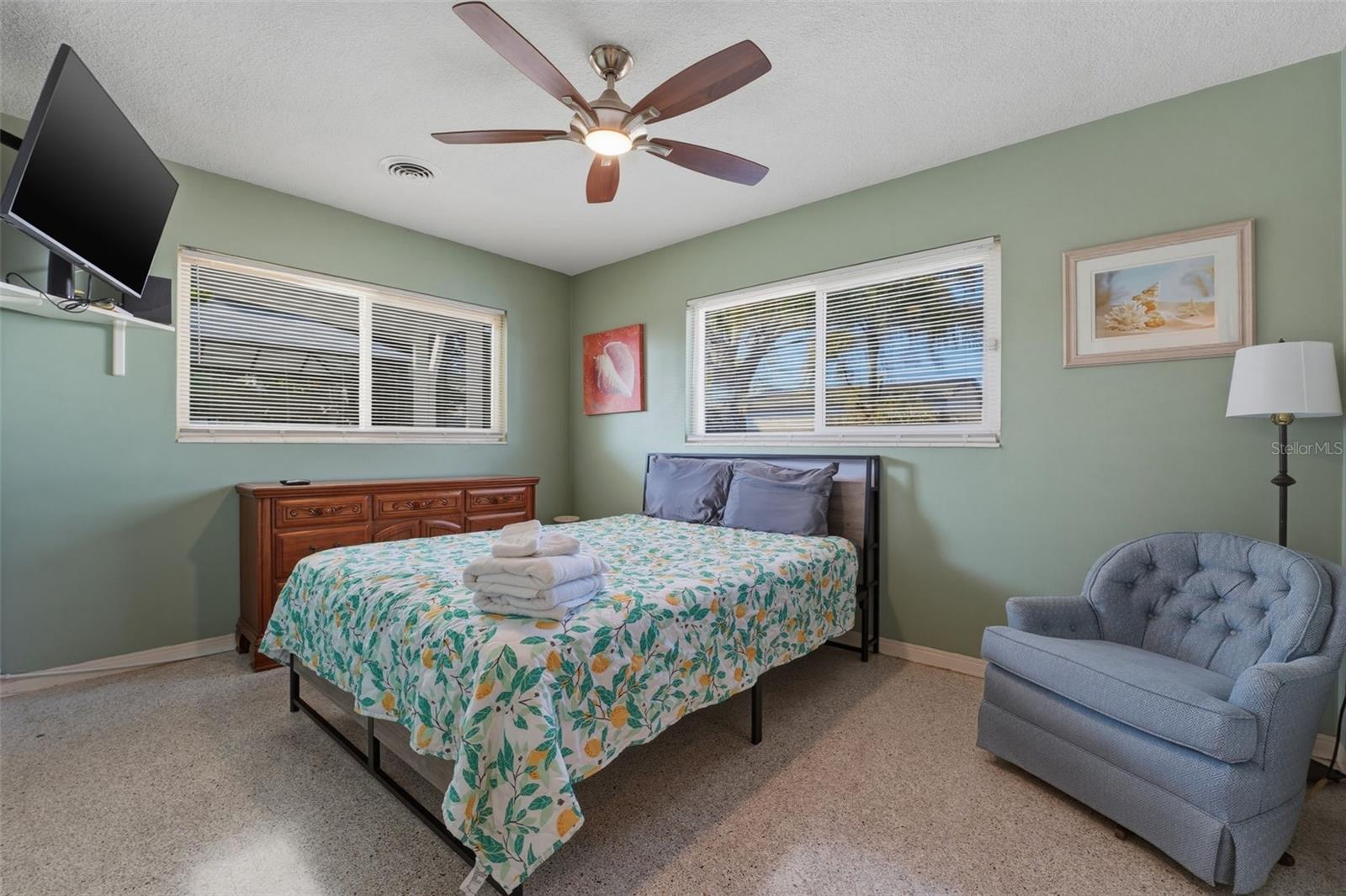 Image 19 of 30 For 1904 31st Street W