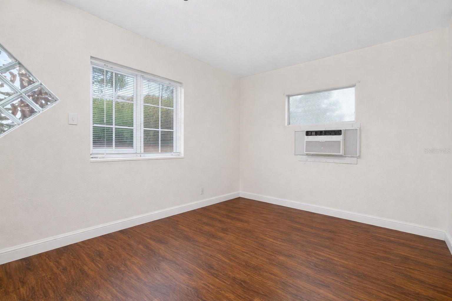 Image 18 of 22 For 1017 8th Street N