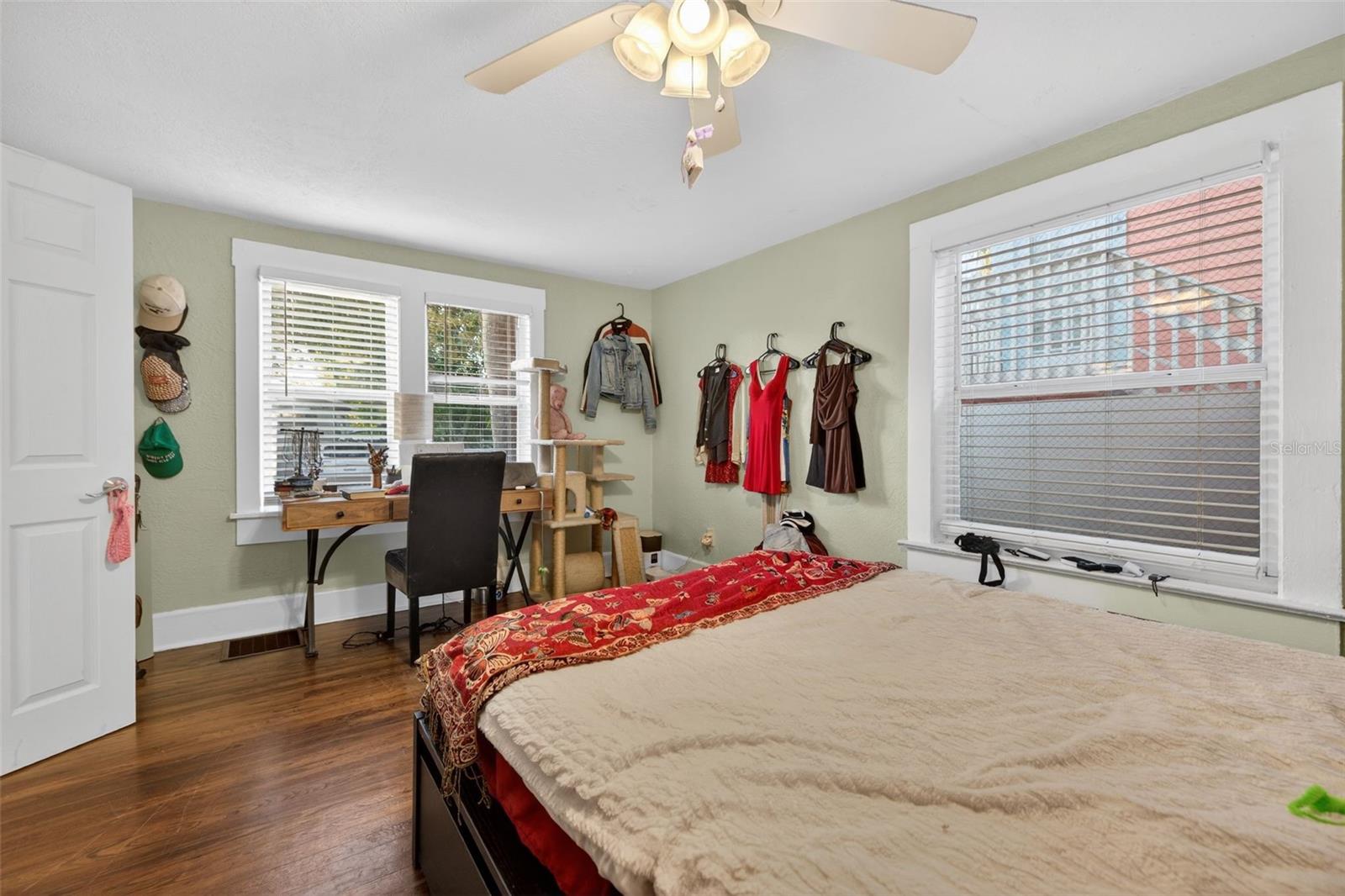 Image 8 of 22 For 1017 8th Street N