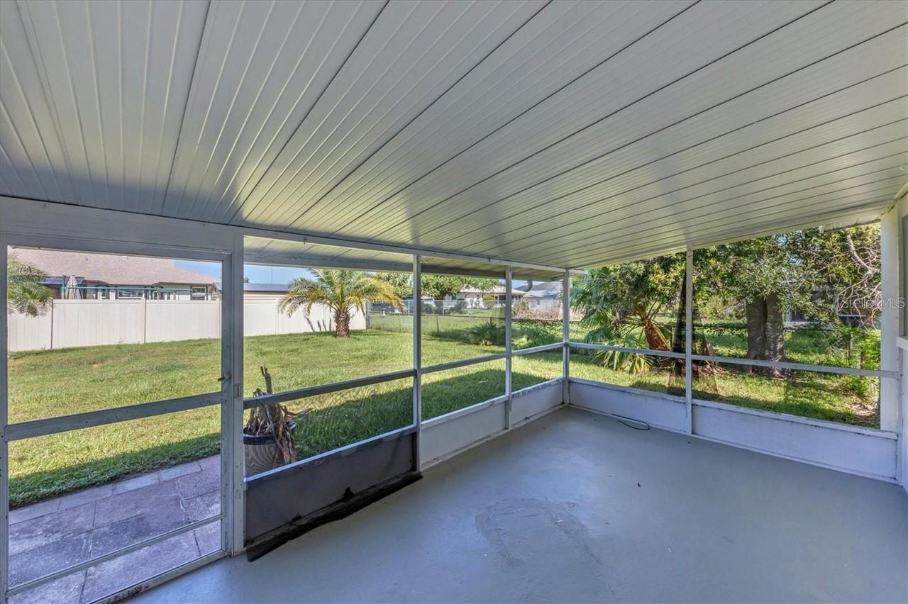 Image 19 of 19 For 3285 Port Charlotte Boulevard