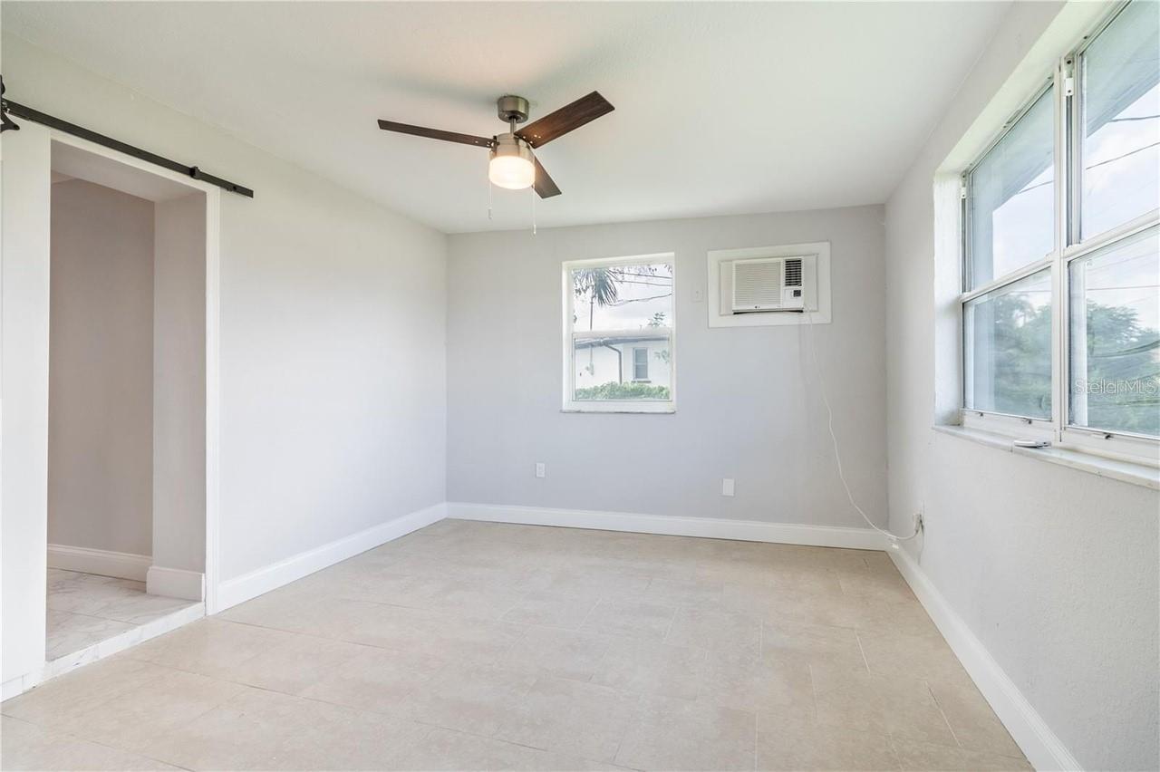 Image 7 of 19 For 3285 Port Charlotte Boulevard