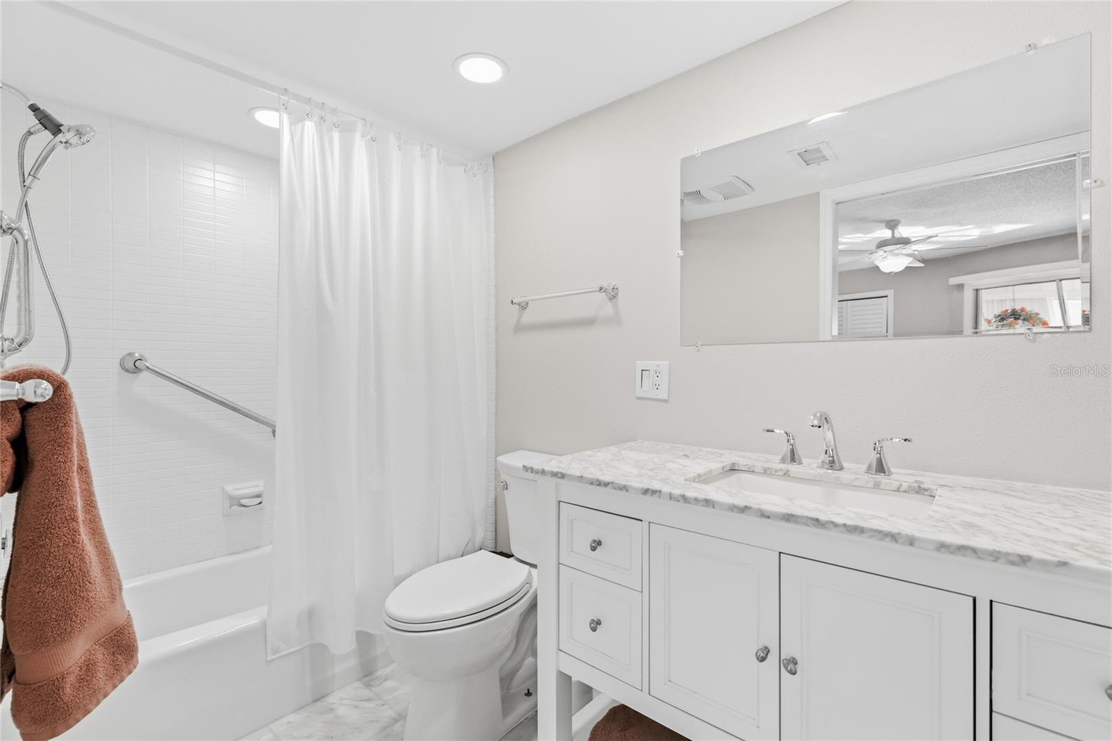 Image 18 of 28 For 600 Manatee Avenue 116