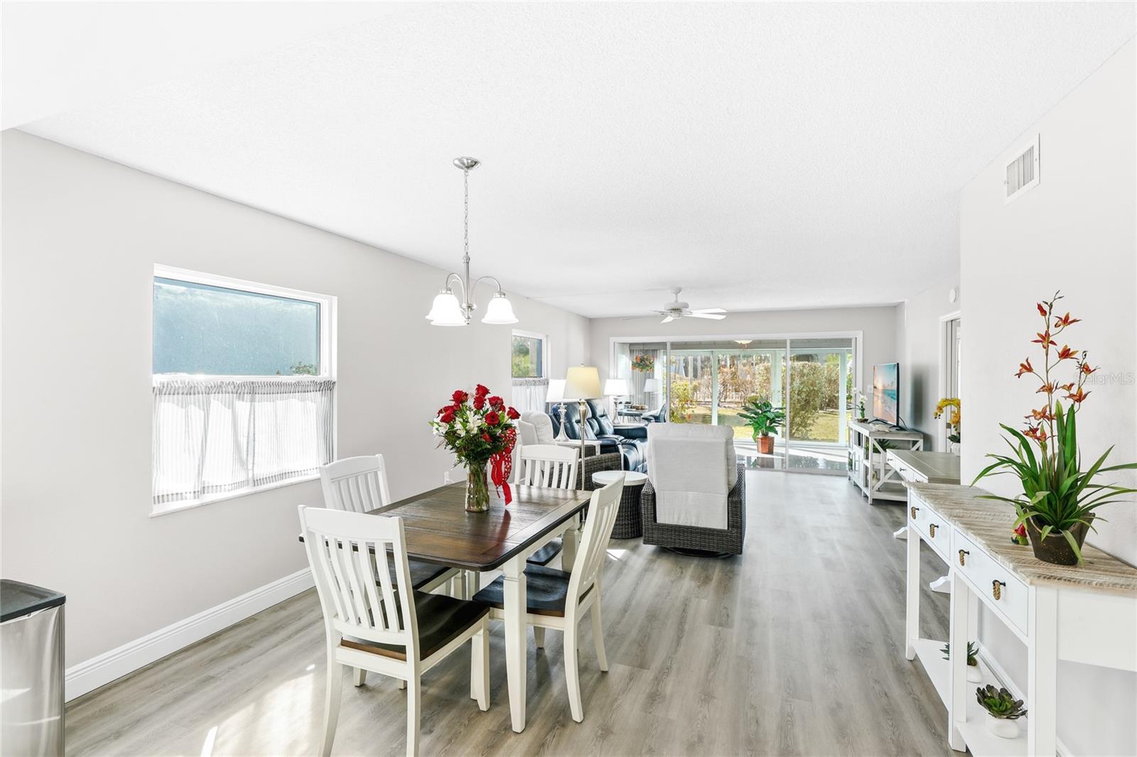 Image 5 of 28 For 600 Manatee Avenue 116