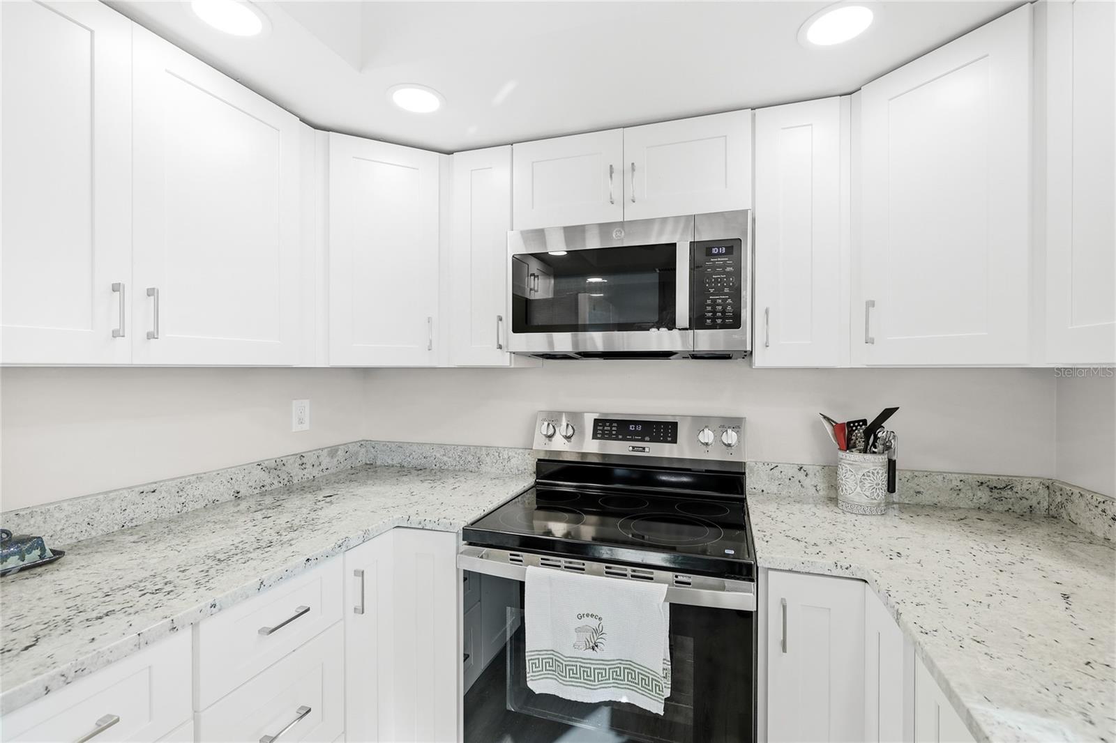 Image 8 of 28 For 600 Manatee Avenue 116