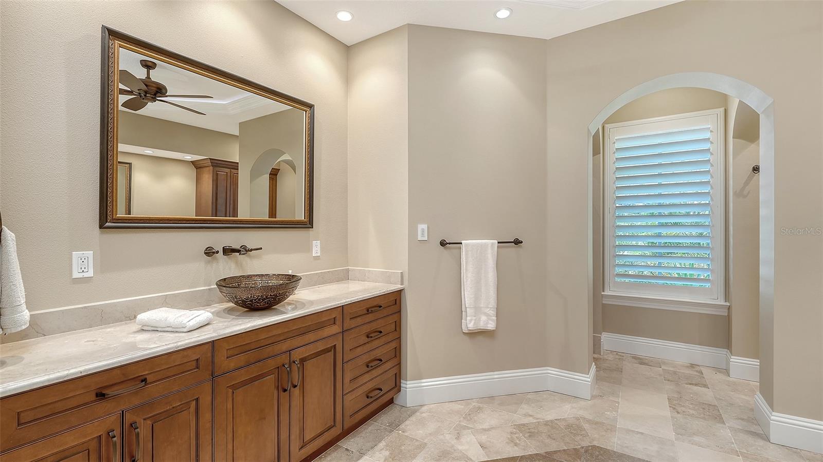 Image 27 of 100 For 230 Osprey Point Drive