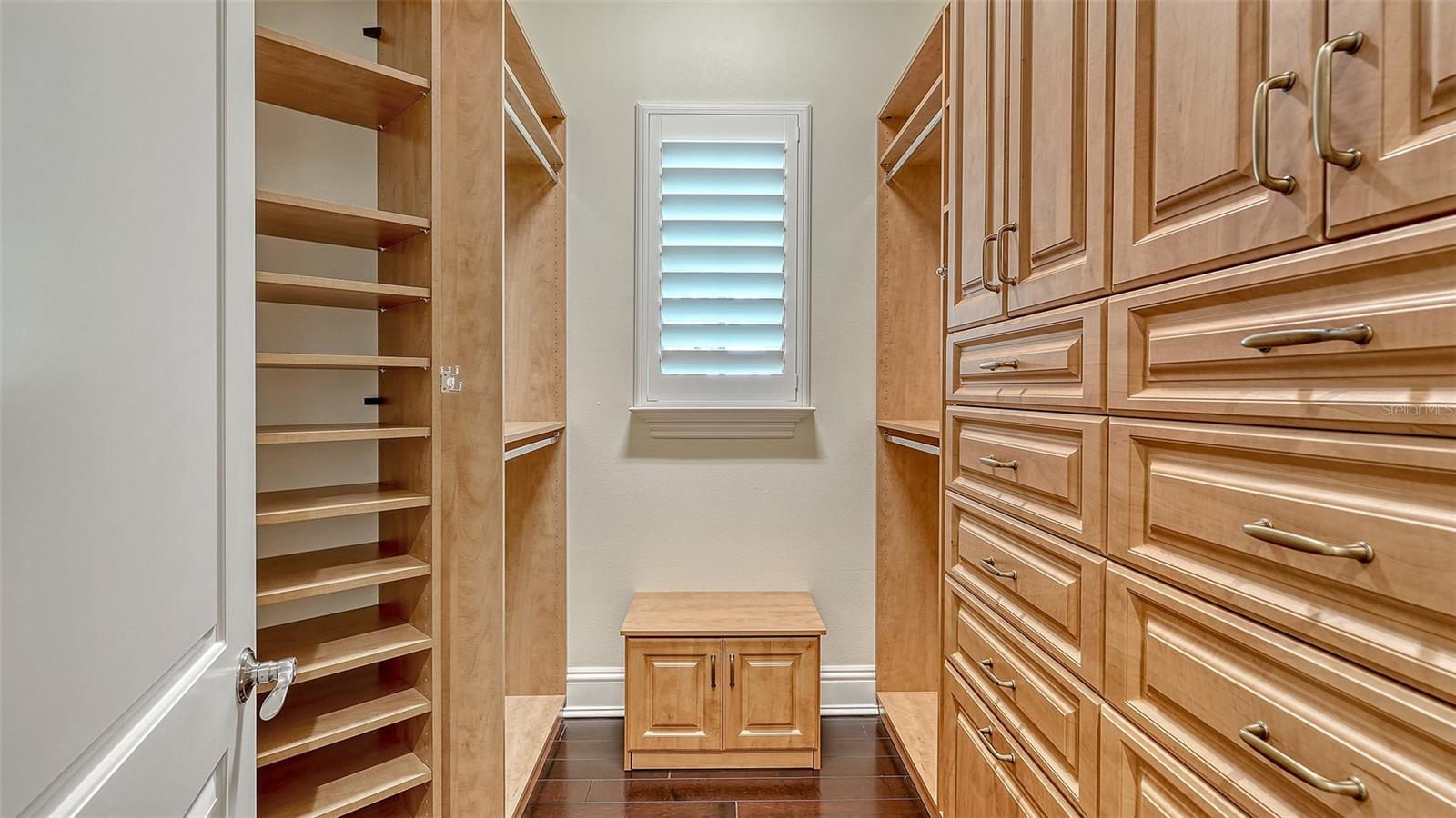 Image 33 of 100 For 230 Osprey Point Drive