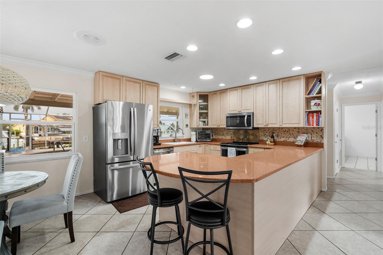 Image 12 of 47 For 4819 Palmetto Point Drive