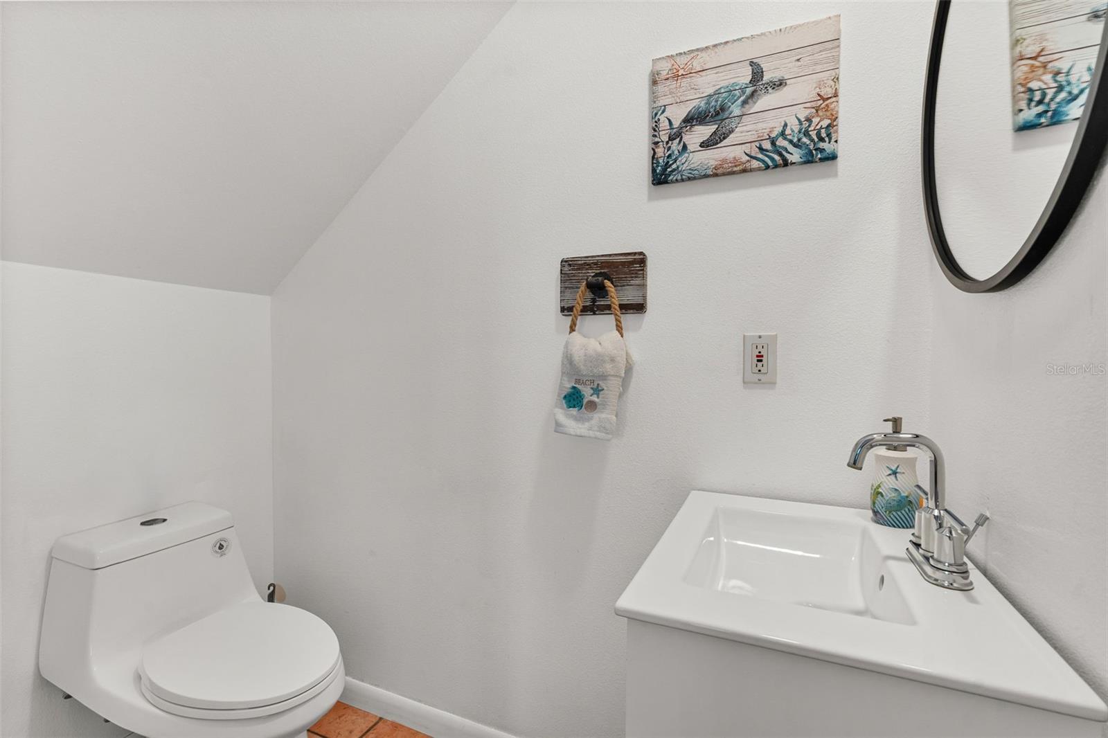 Image 18 of 47 For 4819 Palmetto Point Drive