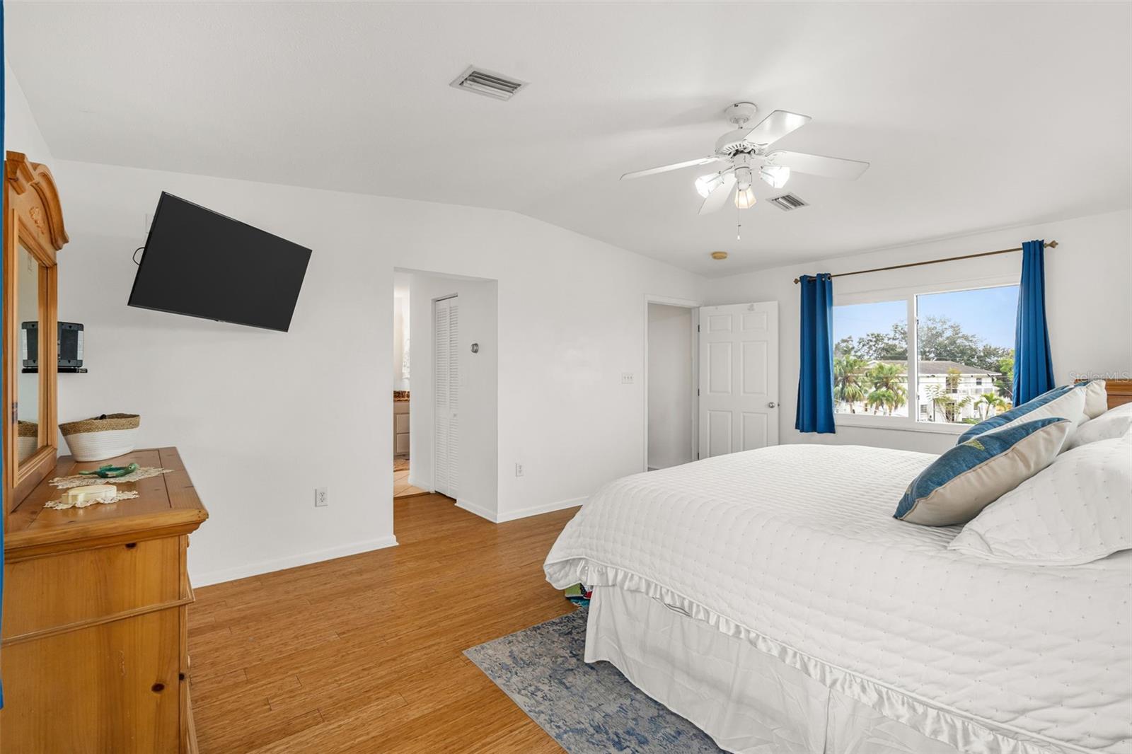 Image 21 of 47 For 4819 Palmetto Point Drive