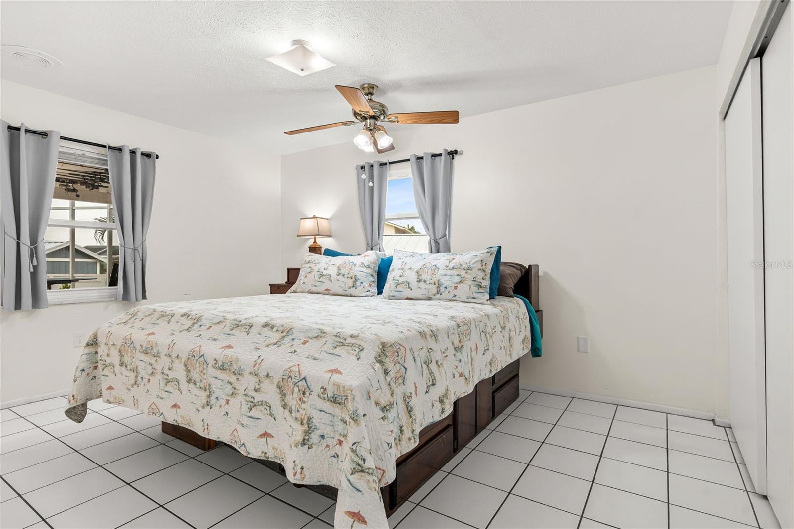 Image 26 of 47 For 4819 Palmetto Point Drive