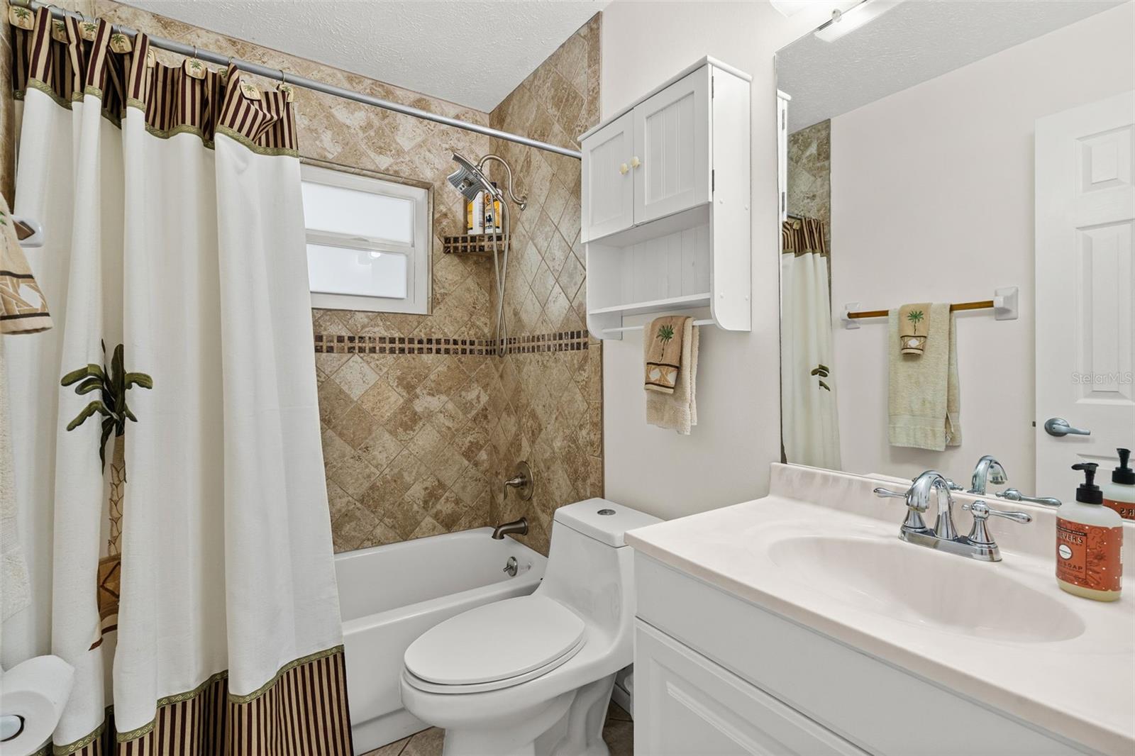 Image 32 of 47 For 4819 Palmetto Point Drive