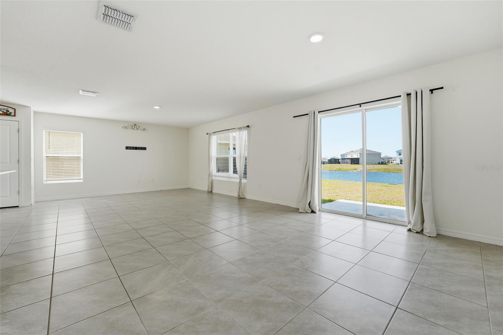 Image 15 of 51 For 10215 Charlotte Drive