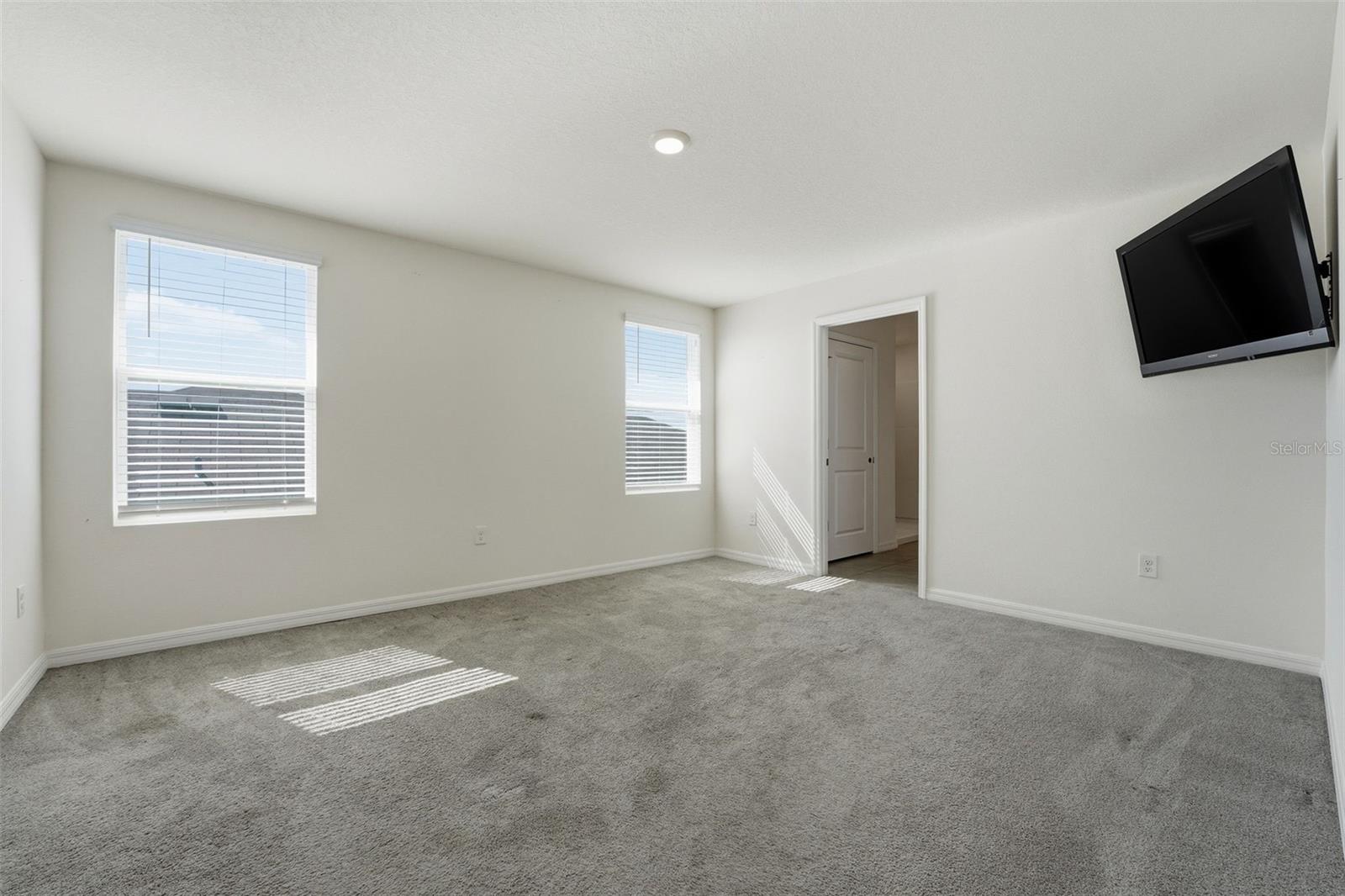 Image 20 of 51 For 10215 Charlotte Drive