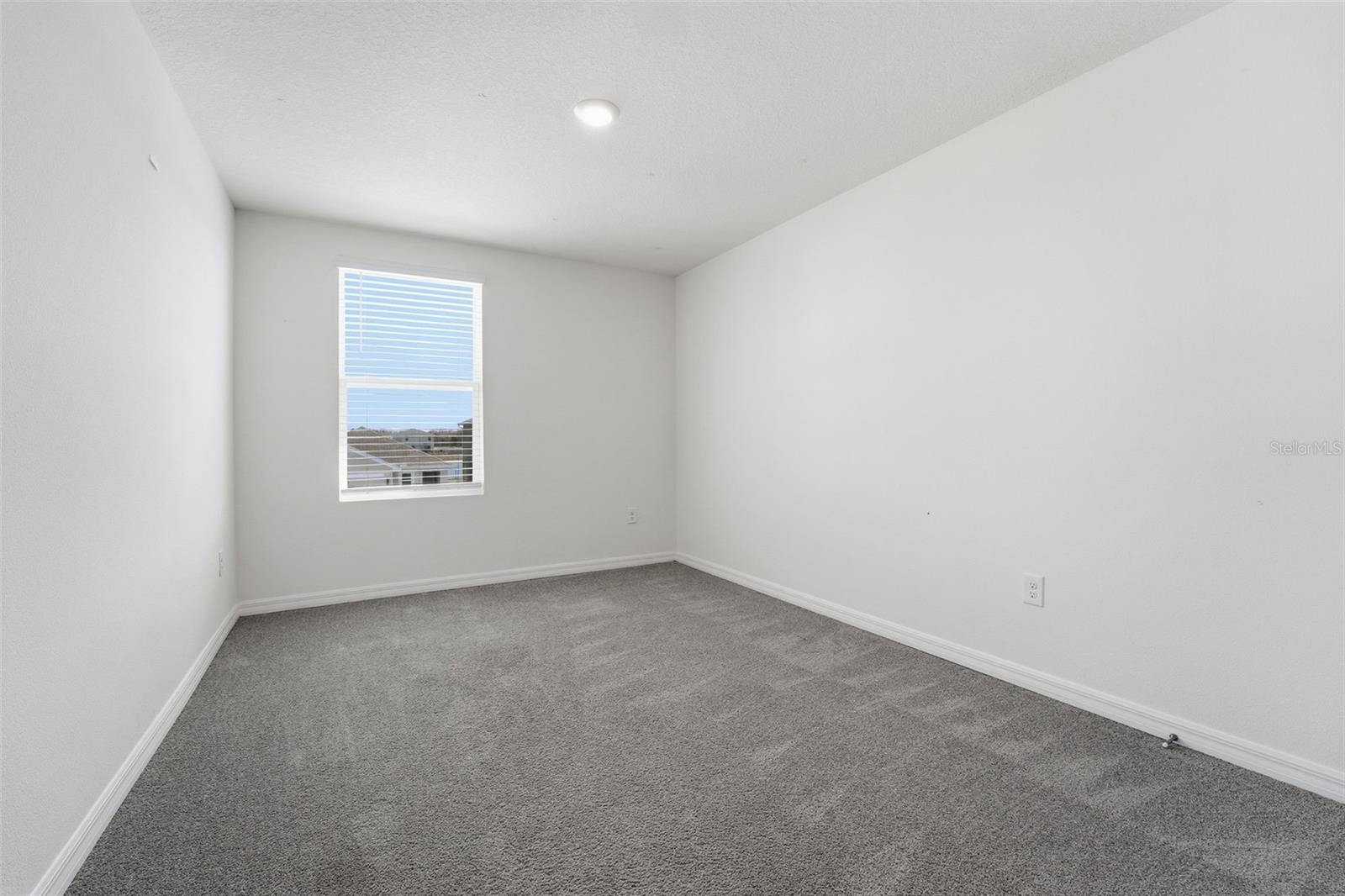 Image 25 of 51 For 10215 Charlotte Drive