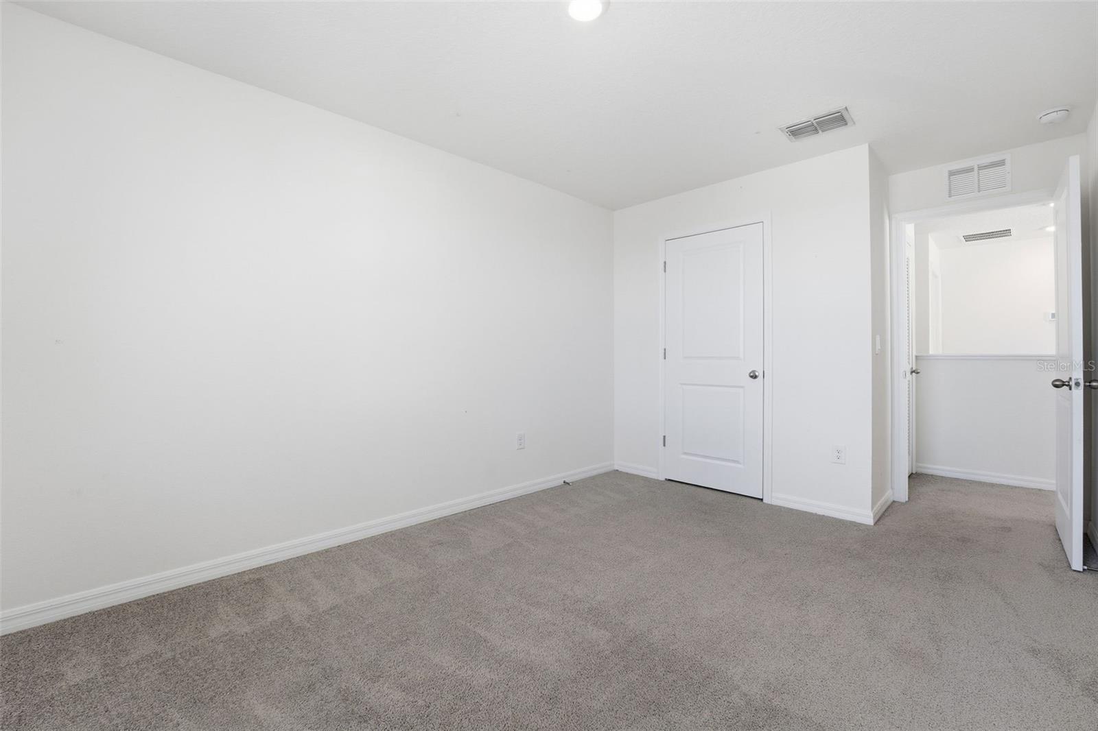 Image 26 of 51 For 10215 Charlotte Drive