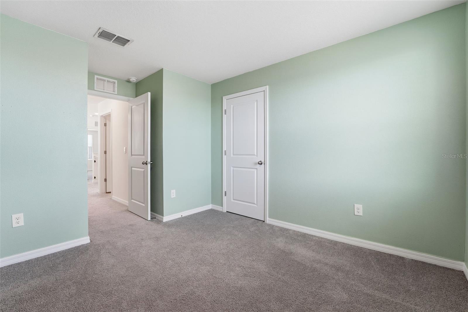 Image 30 of 51 For 10215 Charlotte Drive