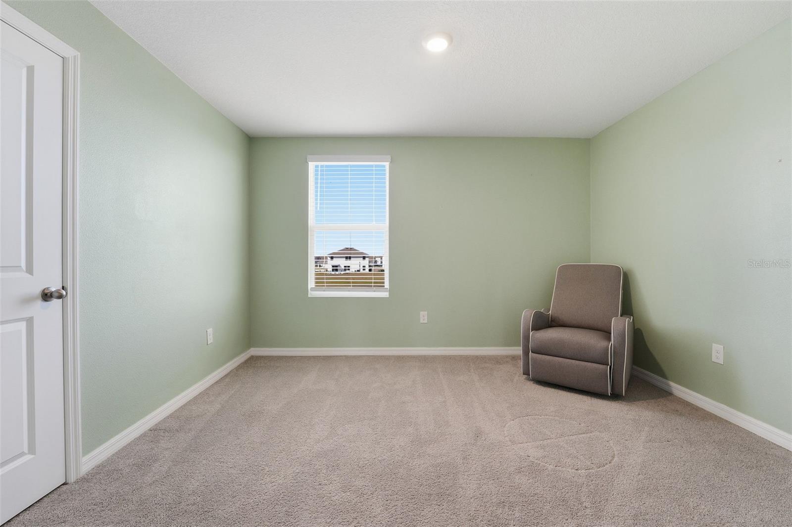 Image 31 of 51 For 10215 Charlotte Drive