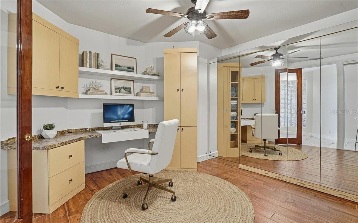 Image 29 of 46 For 380 Gulf Of Mexico Drive 515