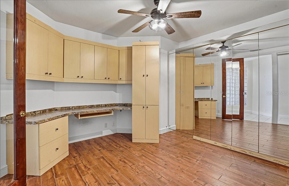 Image 30 of 46 For 380 Gulf Of Mexico Drive 515