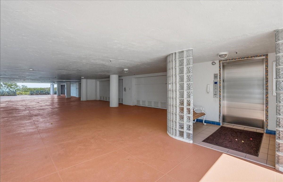 Image 34 of 46 For 380 Gulf Of Mexico Drive 515