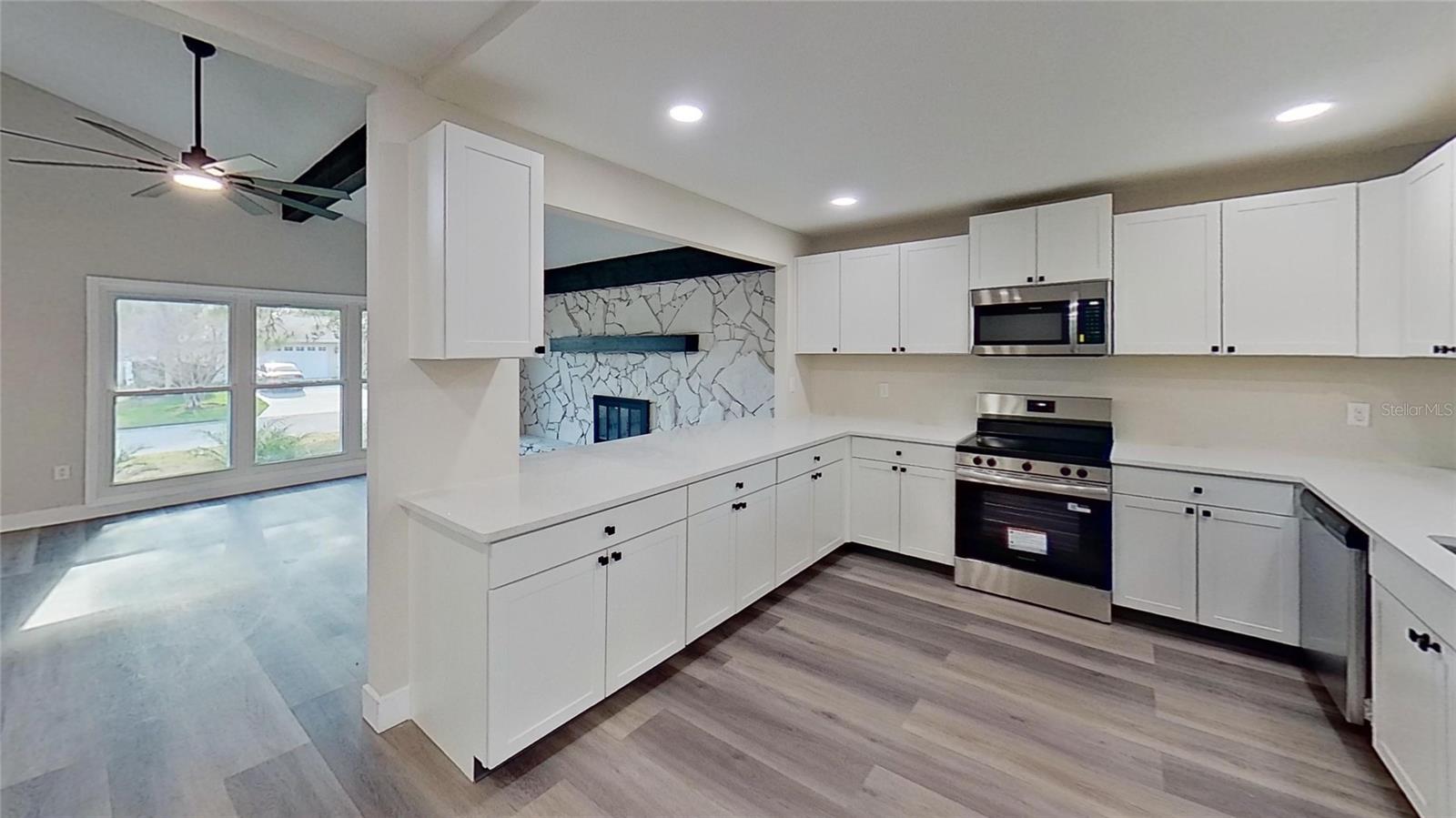 Image 17 of 59 For 5667 Creekwood Drive