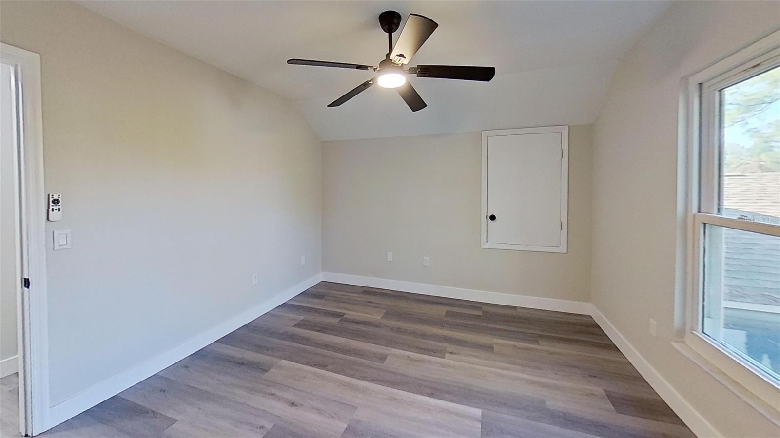 Image 34 of 59 For 5667 Creekwood Drive