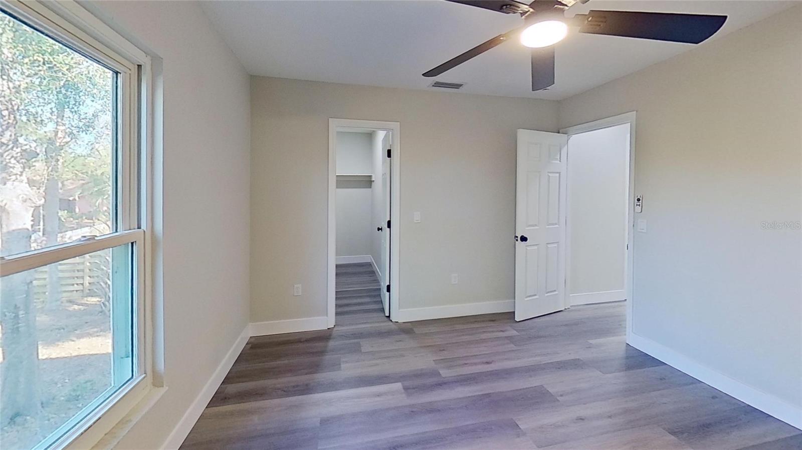 Image 36 of 59 For 5667 Creekwood Drive