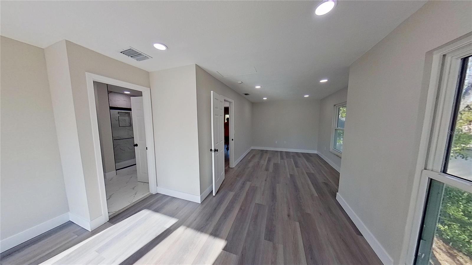 Image 37 of 59 For 5667 Creekwood Drive