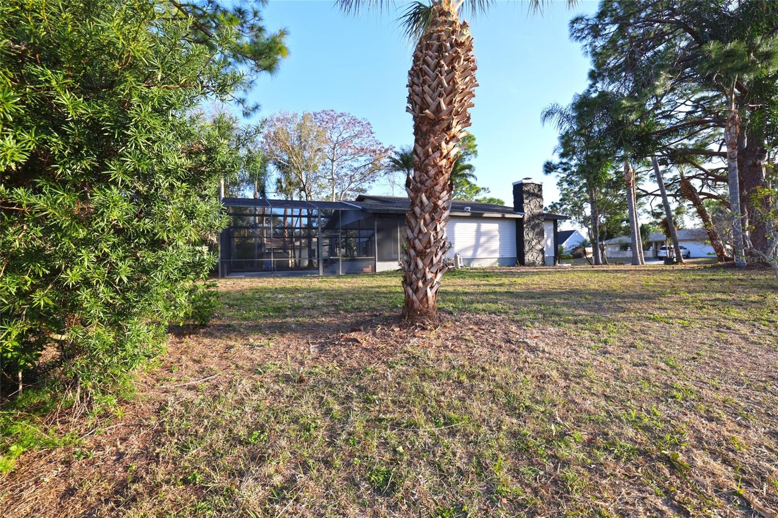 Image 5 of 59 For 5667 Creekwood Drive