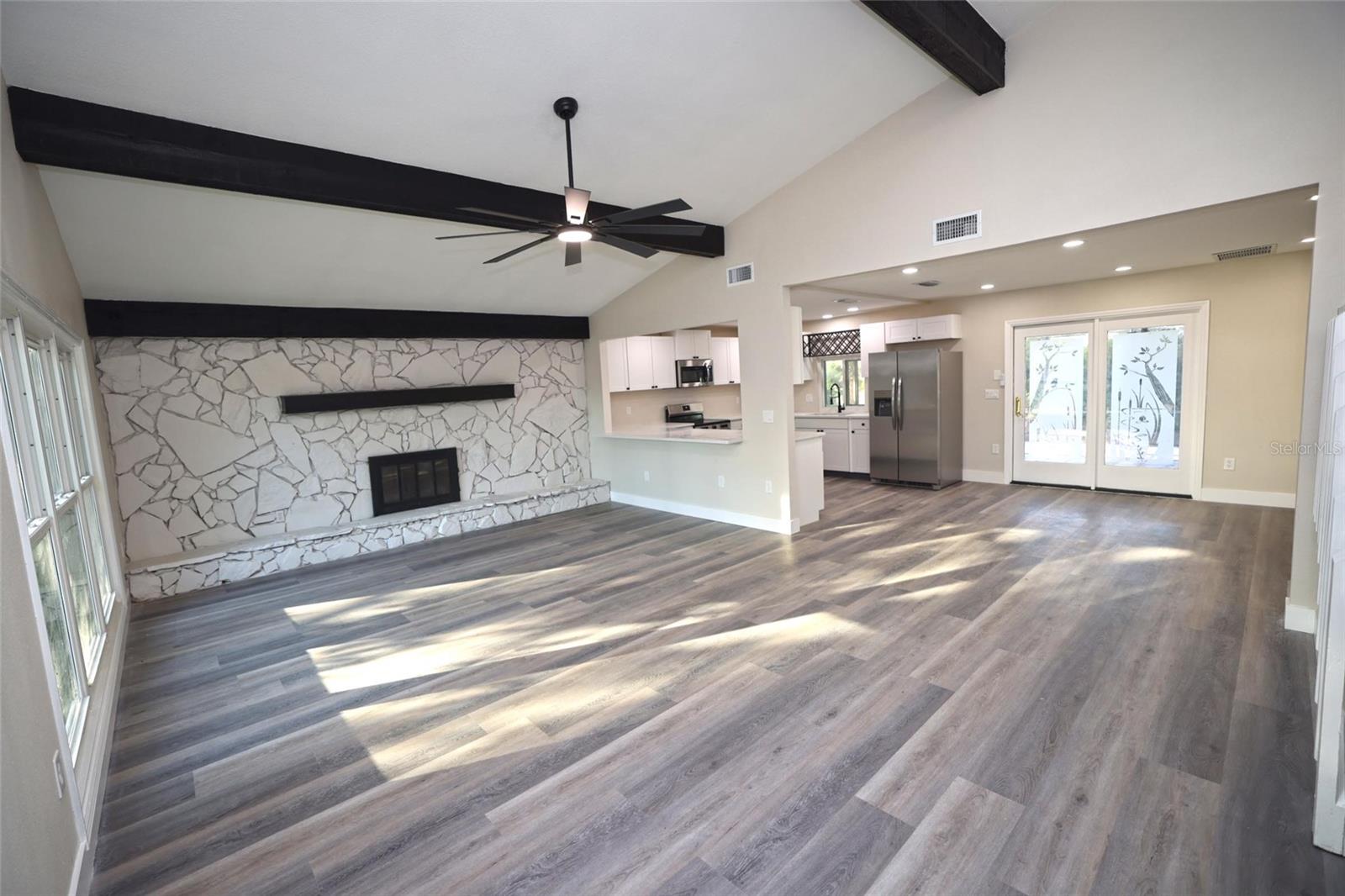 Image 9 of 59 For 5667 Creekwood Drive