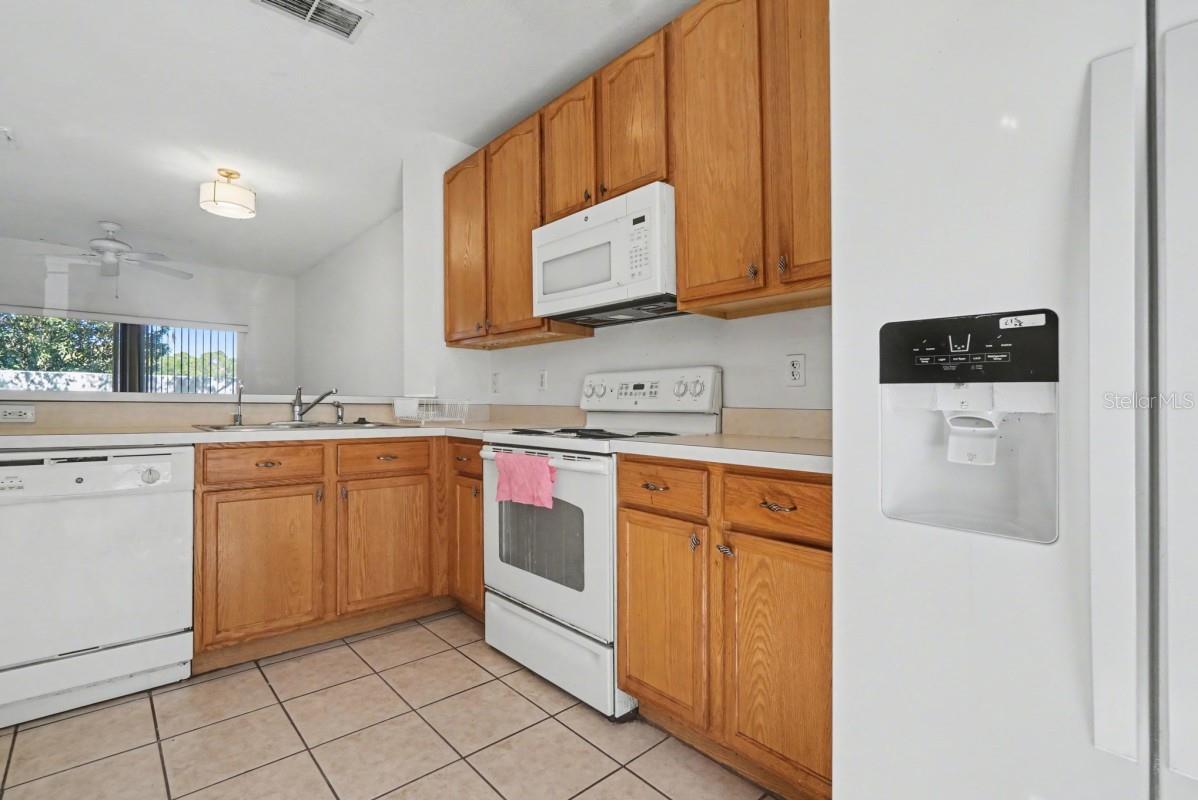 Image 7 of 29 For 9310 Flowering Cottonwood Road 3