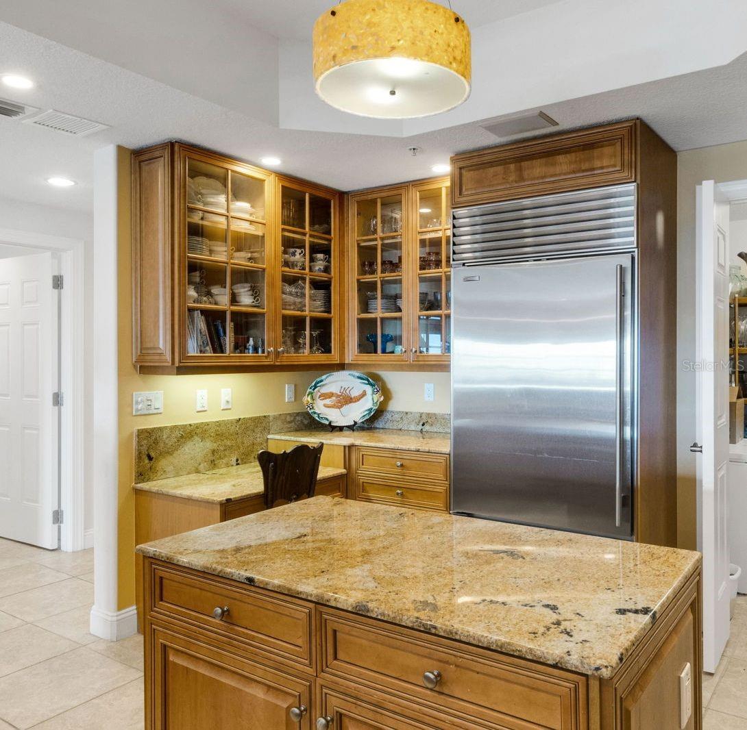 Image 32 of 98 For 505 Orange Avenue 901