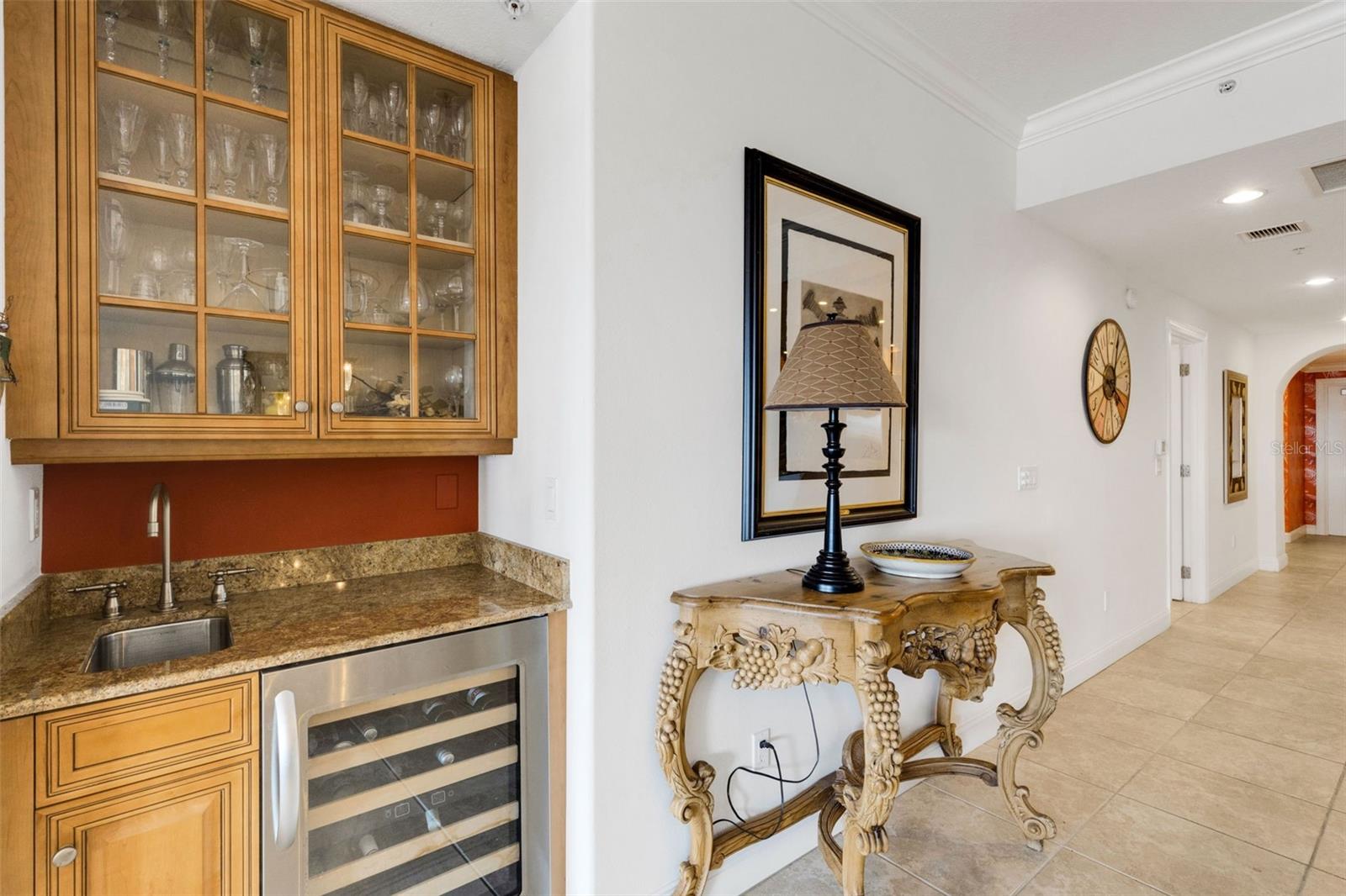 Image 37 of 98 For 505 Orange Avenue 901