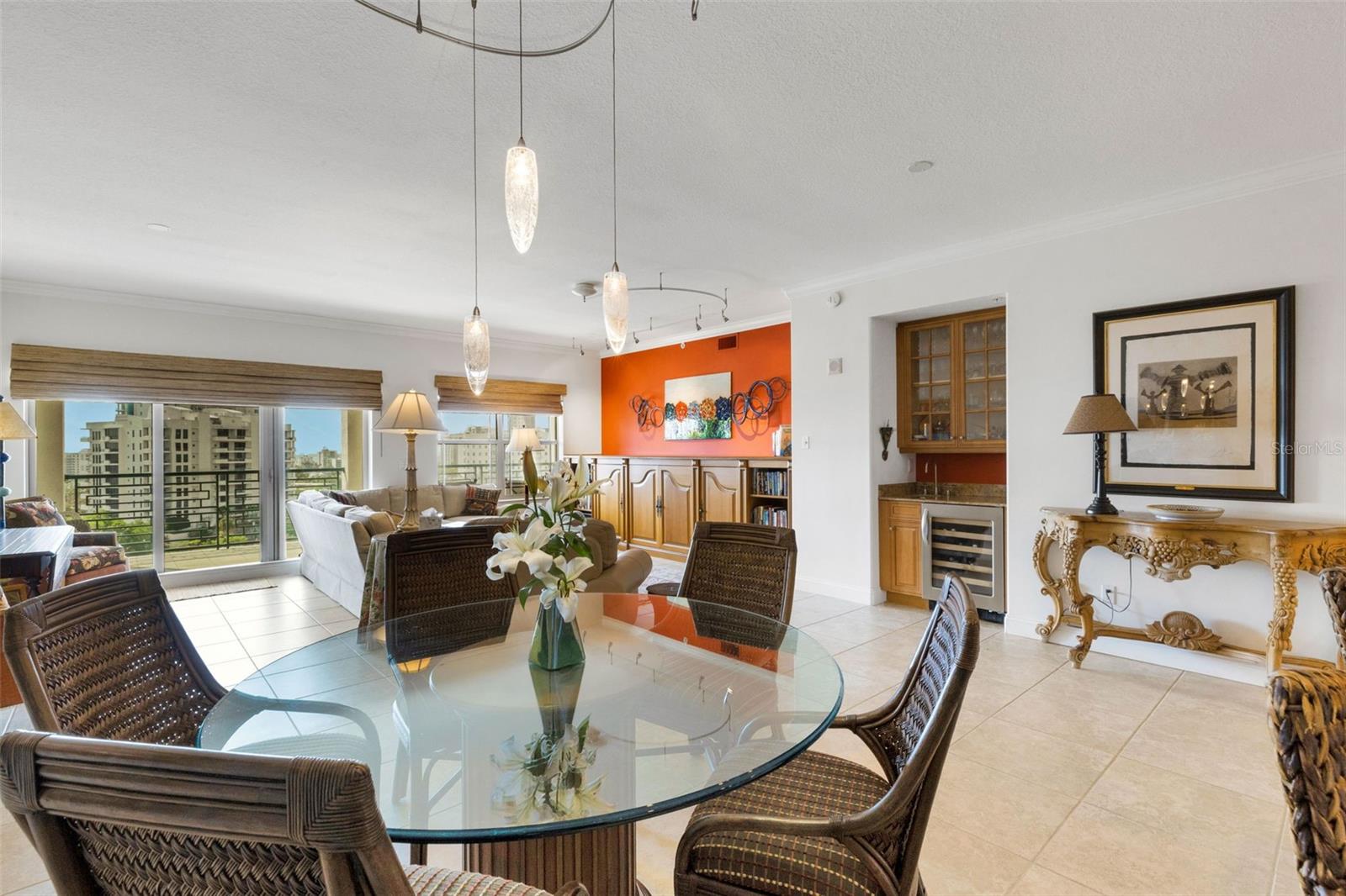 Image 41 of 98 For 505 Orange Avenue 901