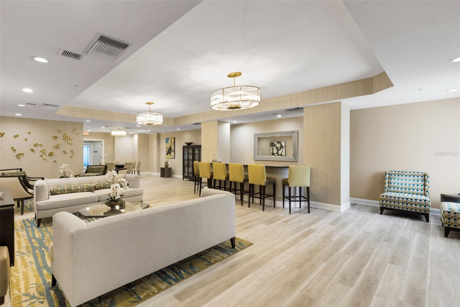 Image 5 of 98 For 505 Orange Avenue 901