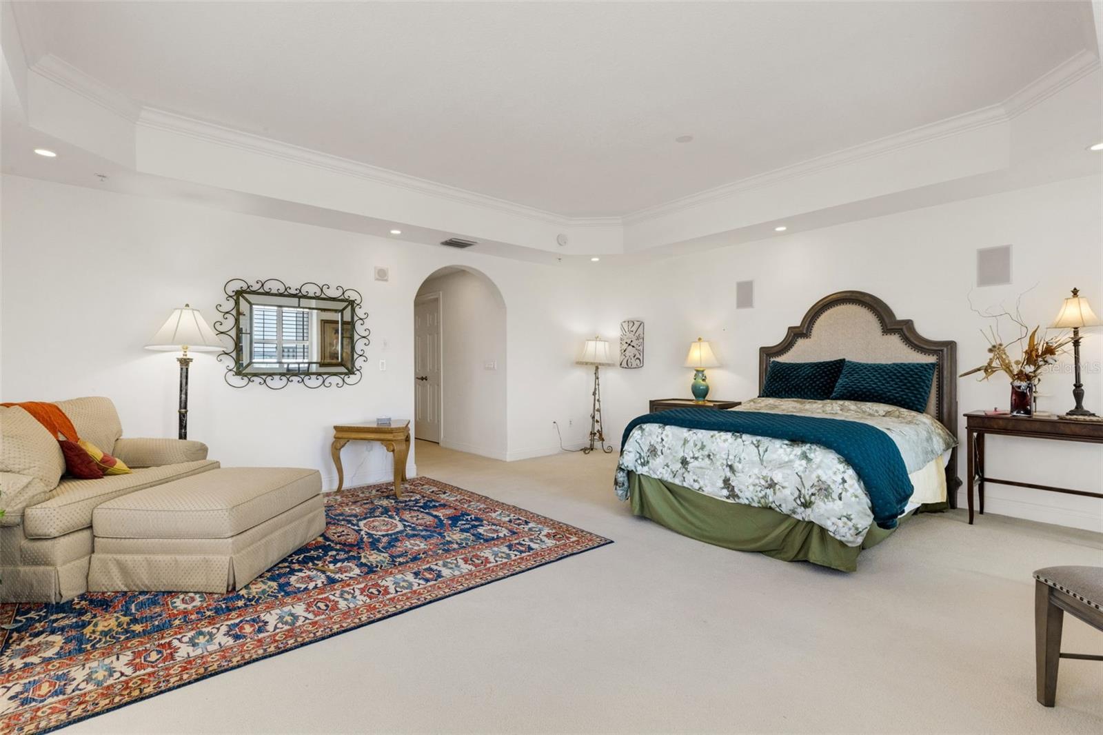 Image 54 of 98 For 505 Orange Avenue 901