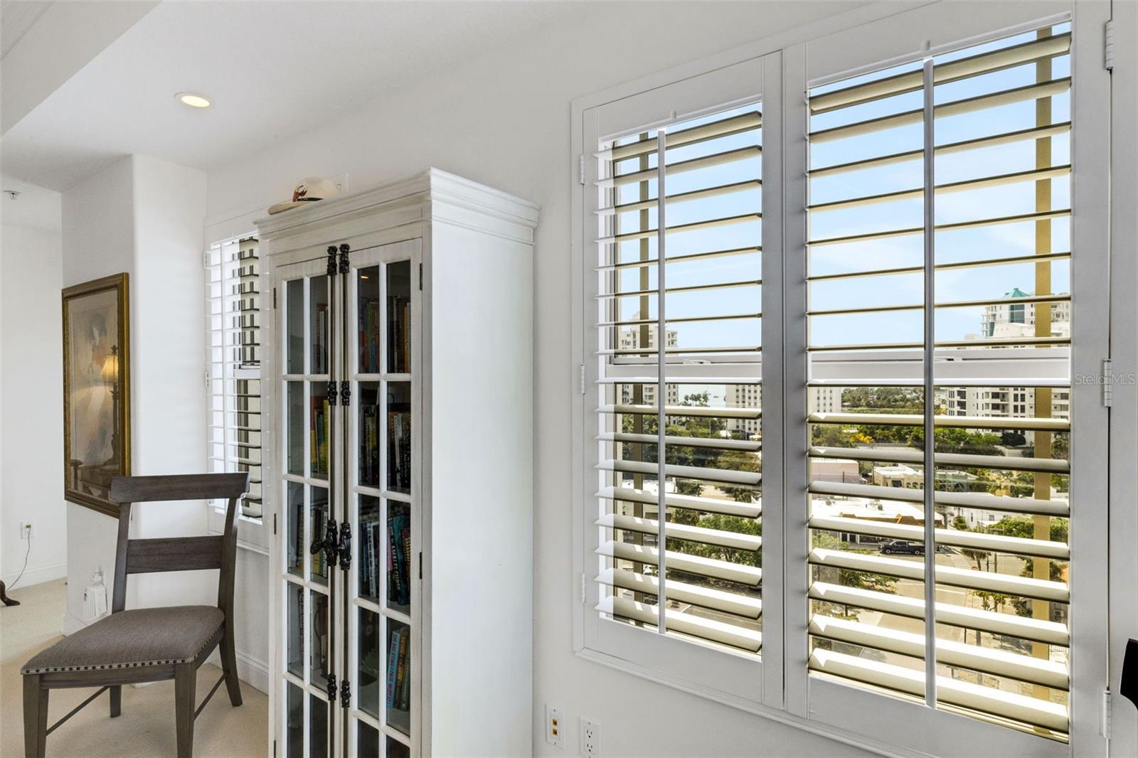 Image 57 of 98 For 505 Orange Avenue 901