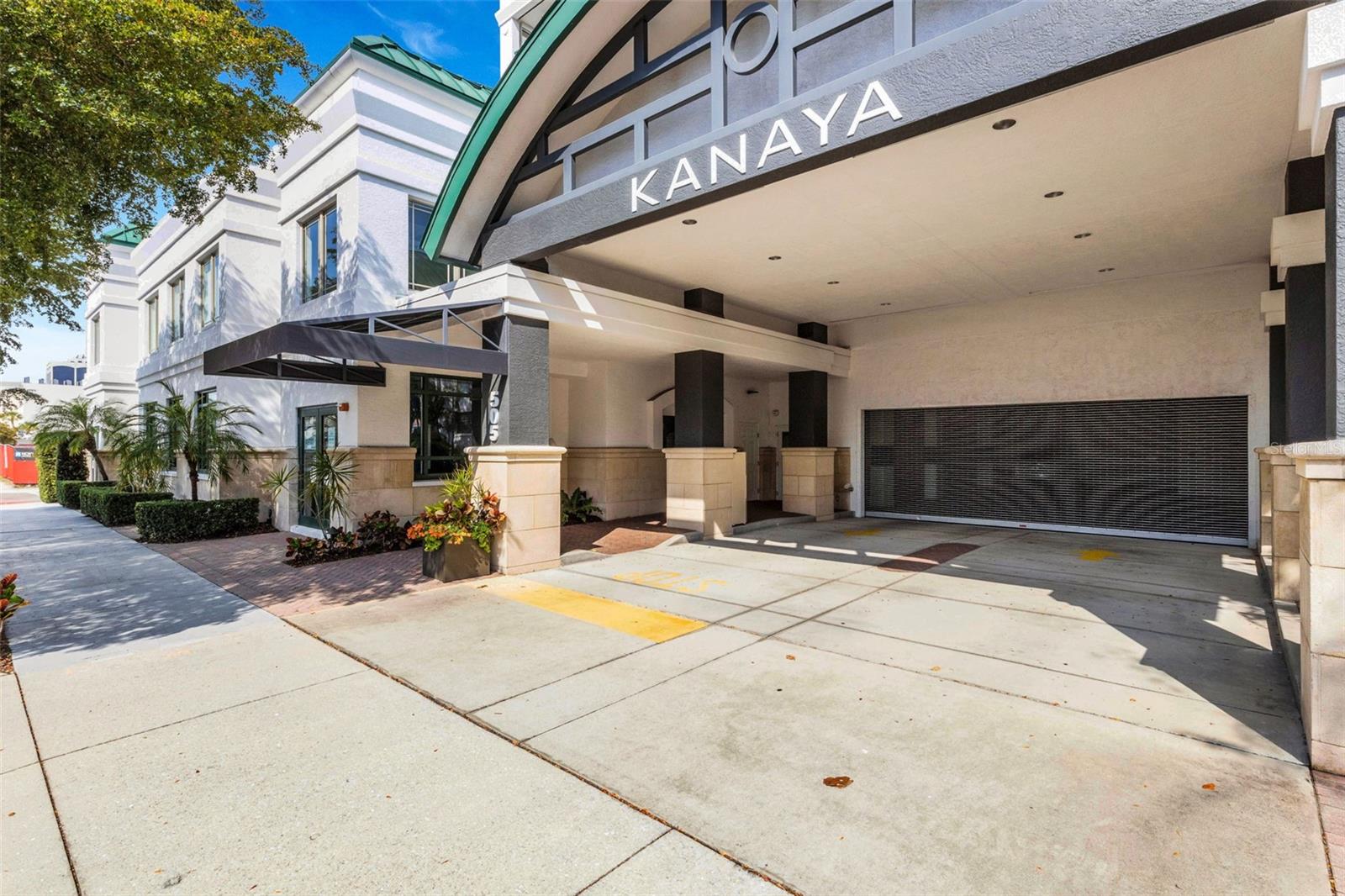 Image 79 of 98 For 505 Orange Avenue 901