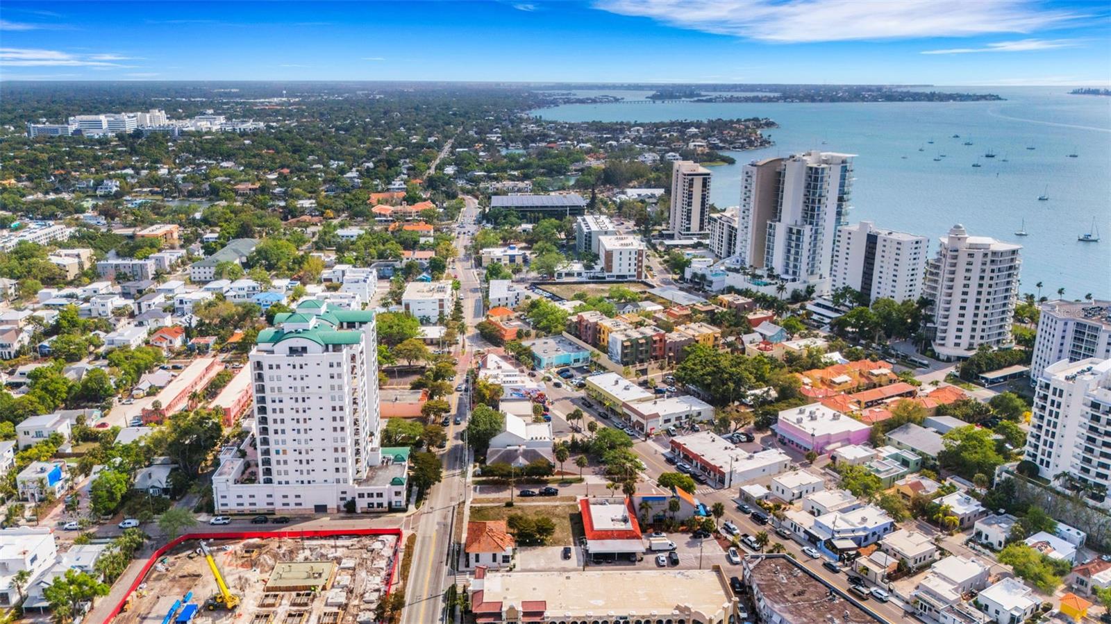 Image 83 of 98 For 505 Orange Avenue 901