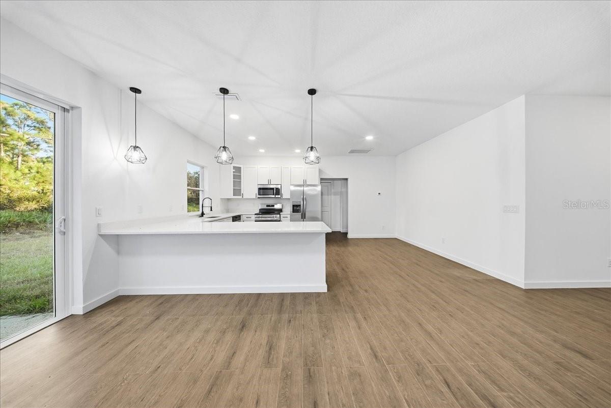 Image 22 of 42 For 6464 Ohio Road