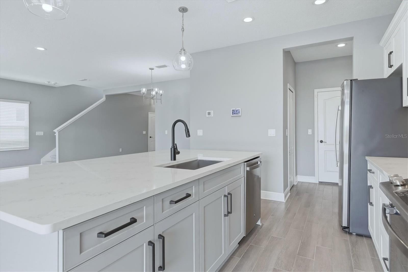 Listing photo id 16 for 10429 Crooked Creek Court