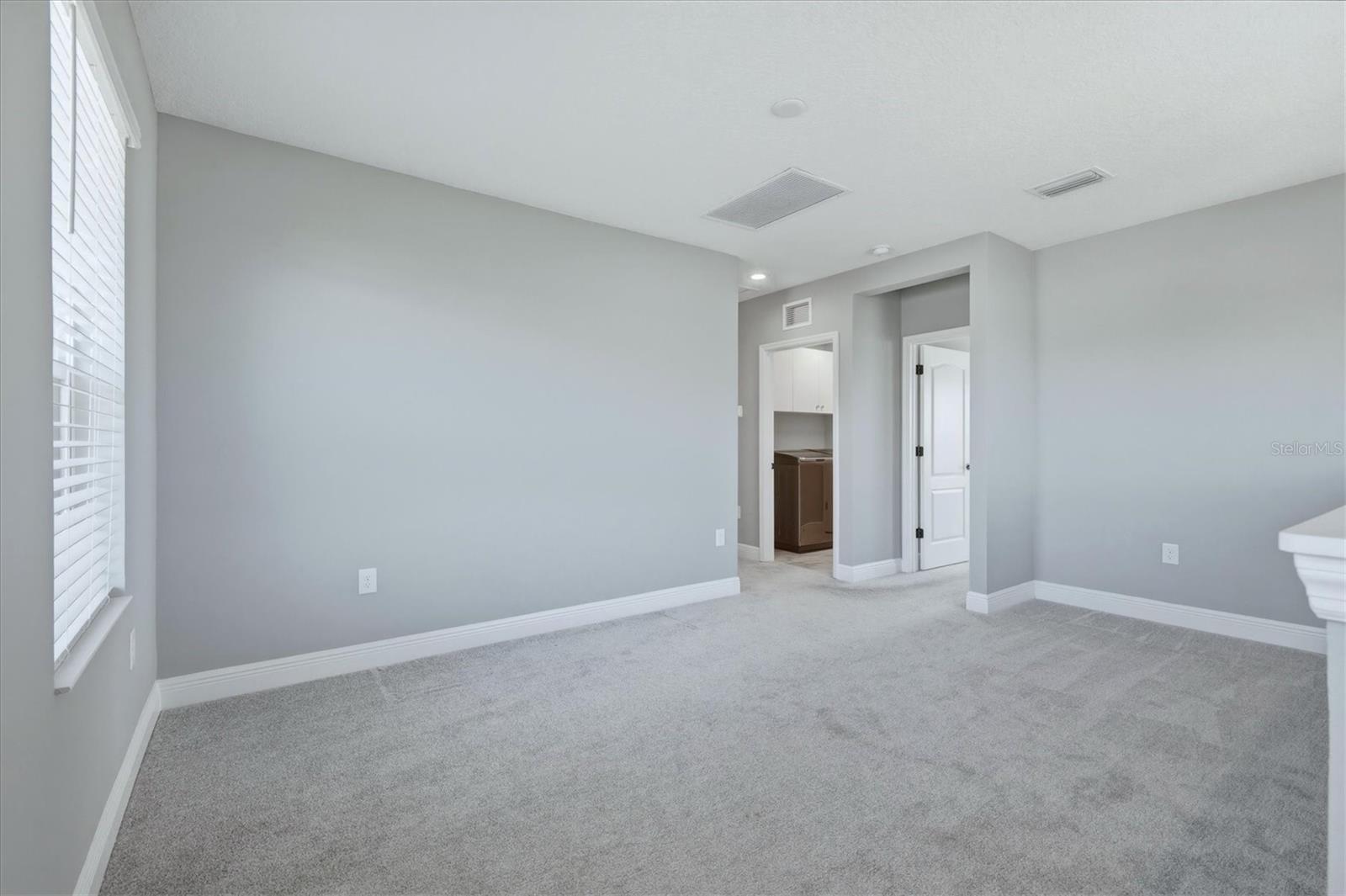 Listing photo id 25 for 10429 Crooked Creek Court