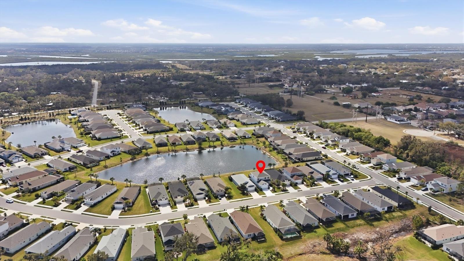 Listing photo id 1 for 10429 Crooked Creek Court