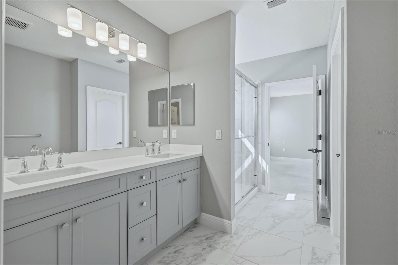 Listing photo id 30 for 10429 Crooked Creek Court