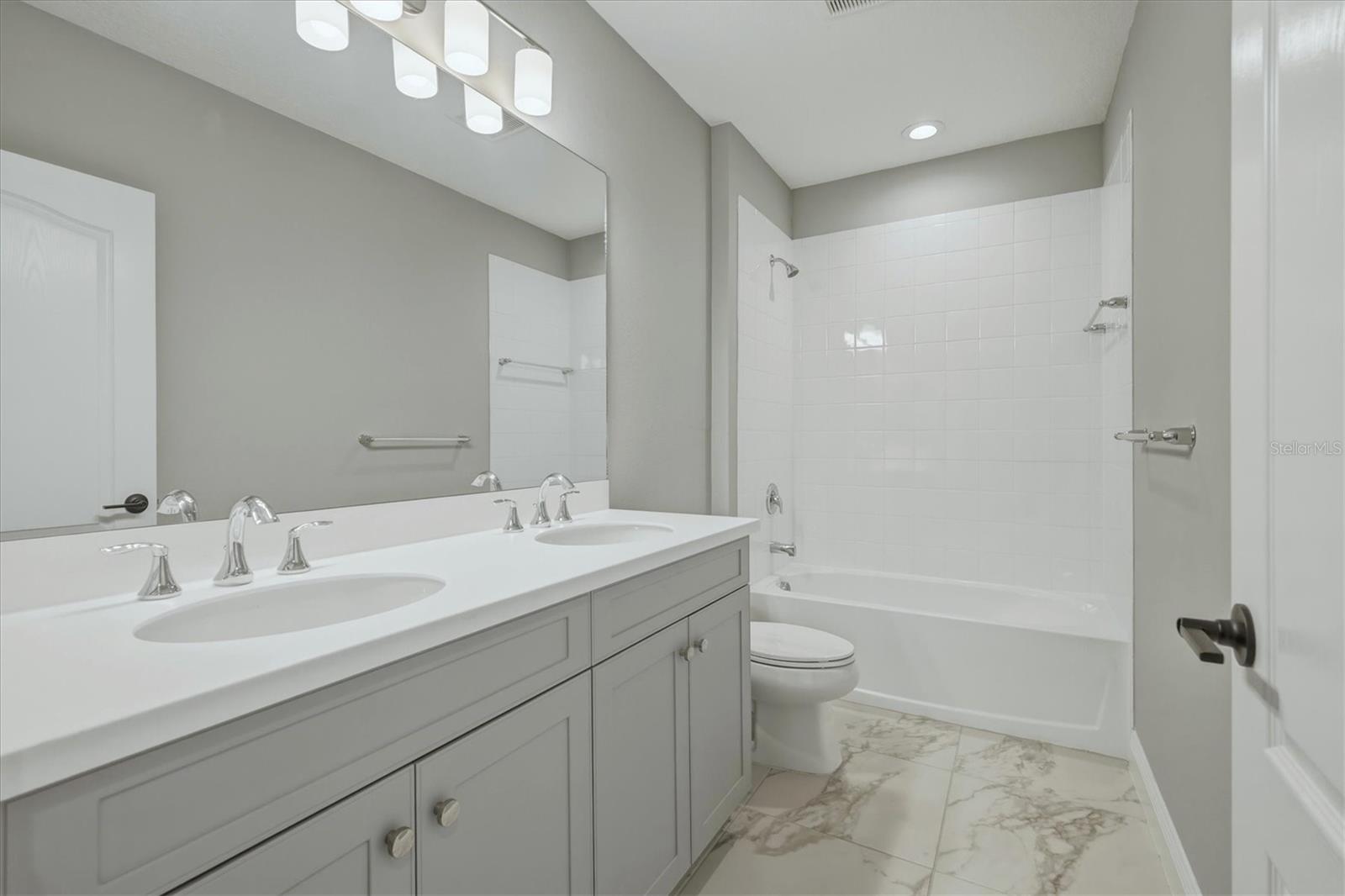 Listing photo id 37 for 10429 Crooked Creek Court