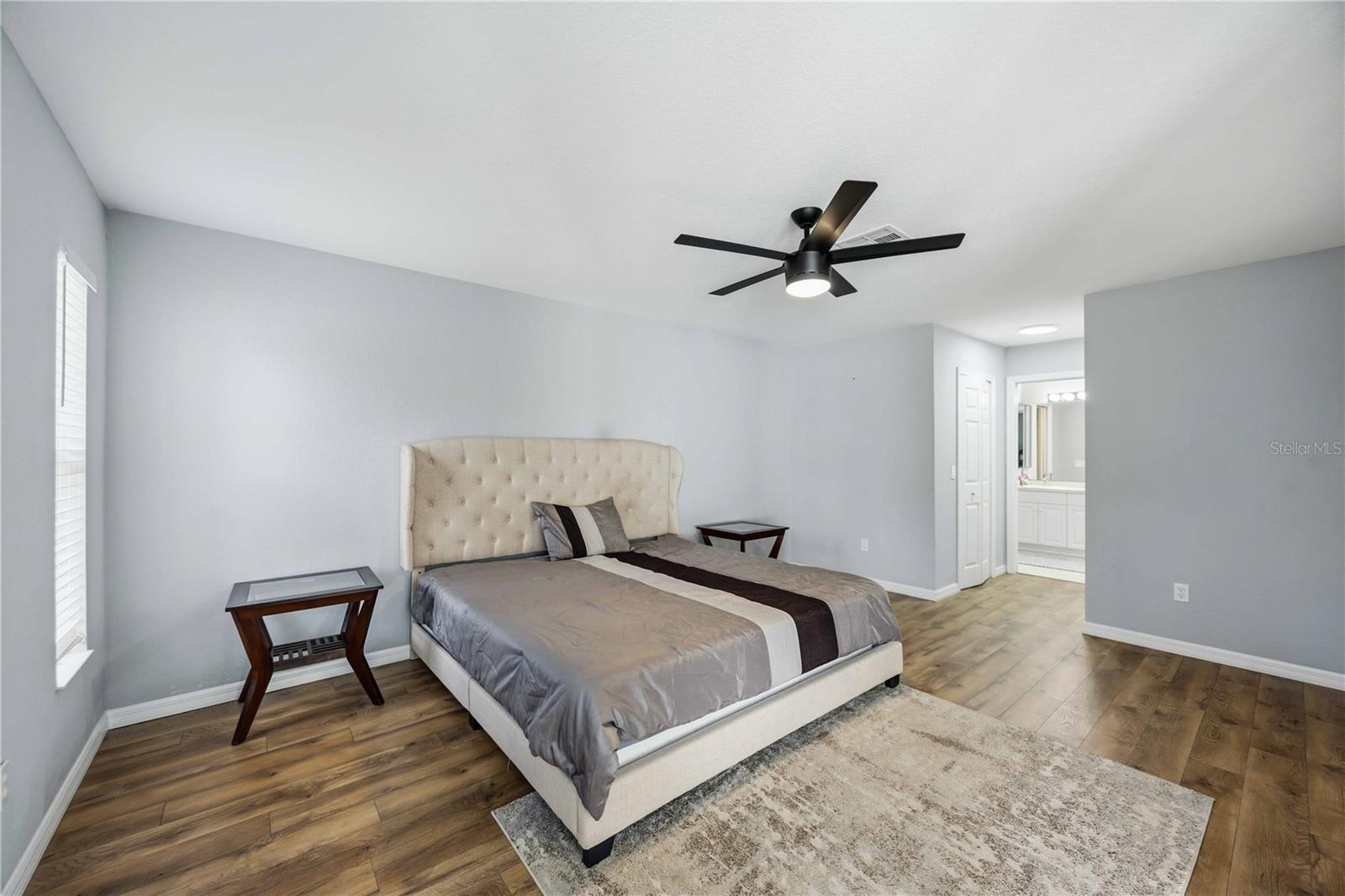 Image 15 of 33 For 1360 Nora Lane